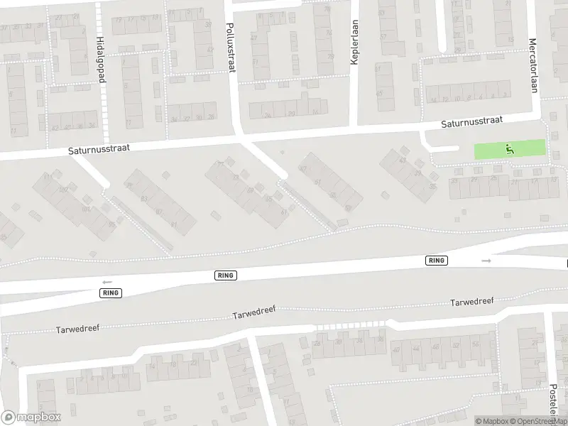 Ambulance met grote spoed naar de Saturnusstraat in Spijkenisse