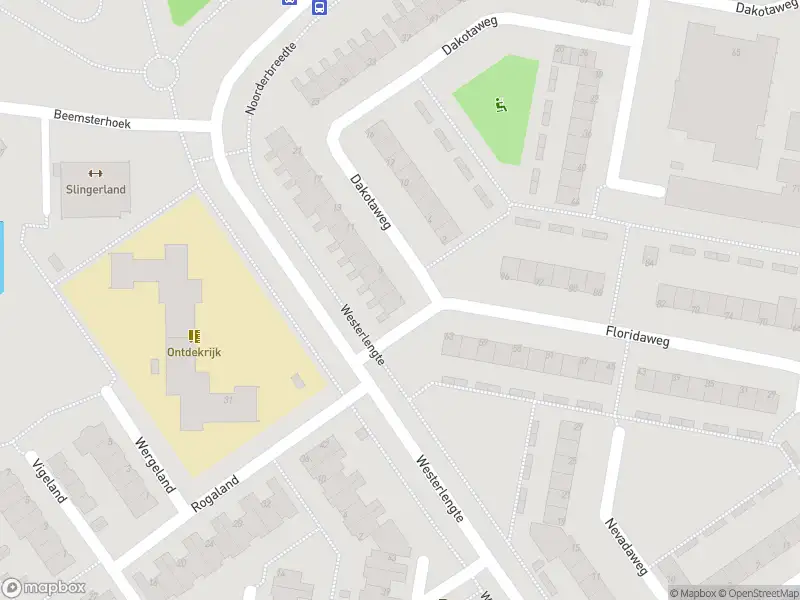 Ambulance met grote spoed naar de Dakotaweg in Capelle aan den IJssel