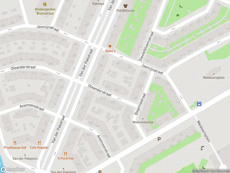 Brandweer met grote spoed naar de Van der Pekstraat in Amsterdam