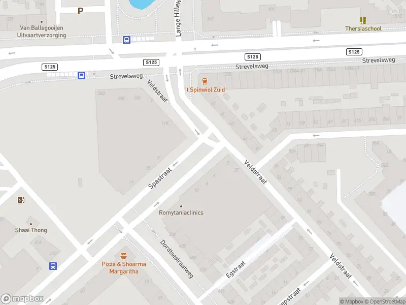 Ambulance met gepaste spoed naar de Verlengde Motorstraat in Rotterdam