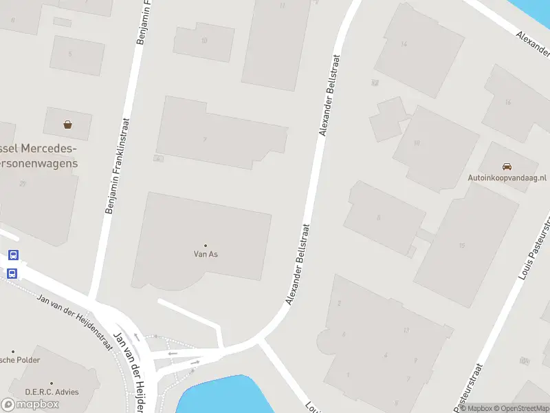 Ambulance met gepaste spoed naar de Alexander Bellstraat in Oud-Beijerland