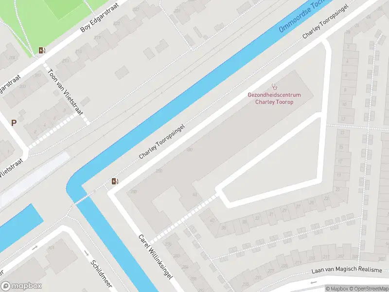 Ambulance met grote spoed naar de Charley Tooropsingel in Rotterdam