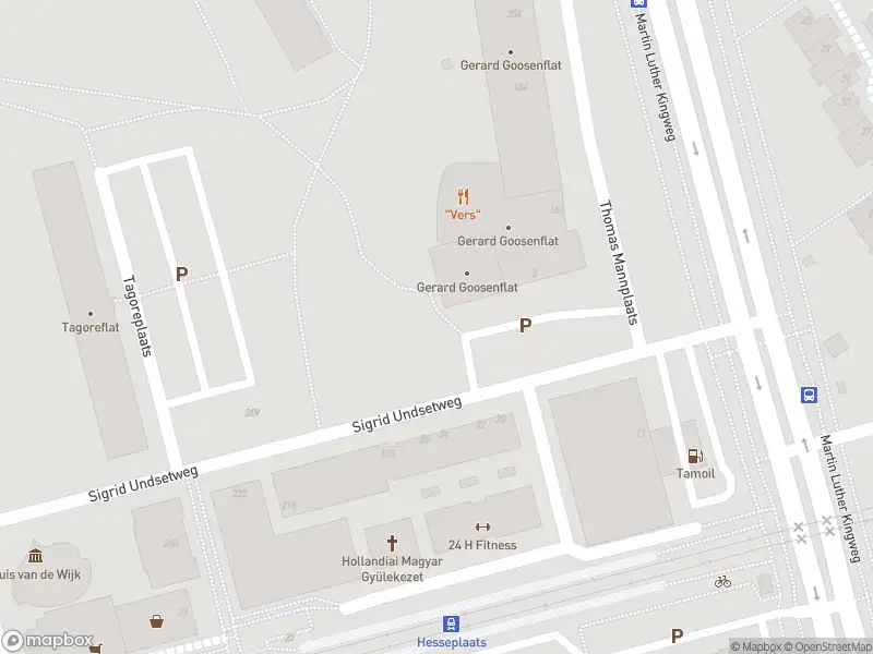 Ambulance met grote spoed naar de Sigrid Undsetweg in Rotterdam