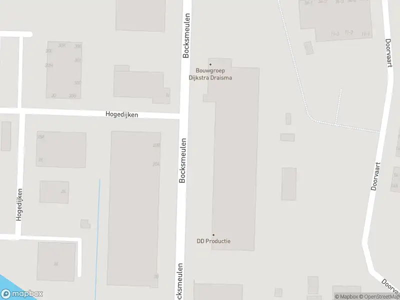 Brandweer met grote spoed naar de Bocksmeulen in Dokkum vanwege voertuigbrand