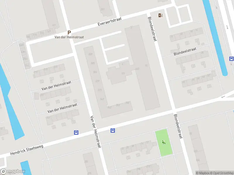 Ambulance met gepaste spoed naar de Hendrick Staetsweg in Rotterdam