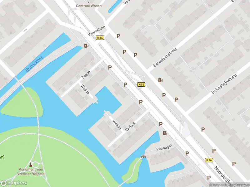 Ambulance met grote spoed naar de Laan van Dobbe tot Zegge in Voorburg