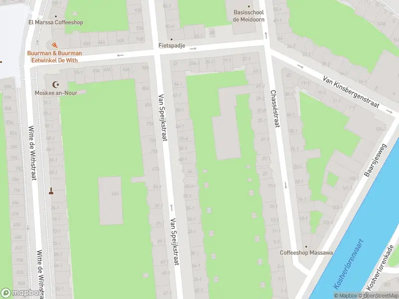 Ambulance met gepaste spoed naar de Chasséstraat in Amsterdam