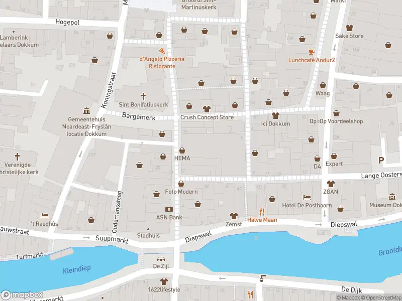 Brandweer met grote spoed naar de Koningstraat in Dokkum vanwege gebouwbrand