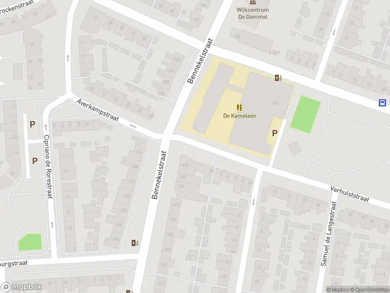 Brandweer met gepaste spoed naar de Verhulststraat in Eindhoven vanwege een buitenbrand