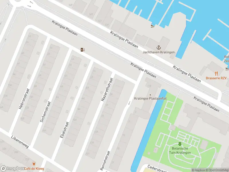 Ambulance met grote spoed naar de Nazarethstraat in Rotterdam