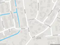 Ambulance met gepaste spoed naar de Molendijk in Rhoon