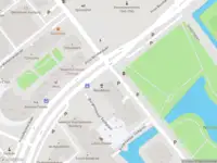 Ambulance met grote spoed naar de Allard Piersonkade in Voorburg