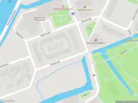 Brandweer met grote spoed naar de Vliststraat in Leiden vanwege personen te water