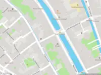 Ambulance met gepaste spoed naar de Korte Noodgodsstraat in Gouda