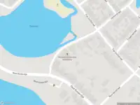 Ambulance met gepaste spoed naar de Merwedeweg in Alblasserdam