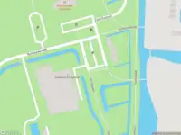 Ambulance met grote spoed naar de Kerkpolderweg in Delft