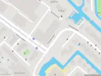Ambulance met grote spoed naar de Hofvliet in Voorschoten
