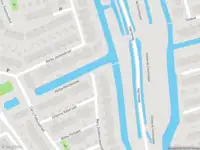 Ambulance met grote spoed naar de Mary Zeldenruststraat in Schiedam