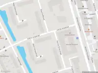 Ambulance met grote spoed naar de A.M. de Jongstraat in Spijkenisse