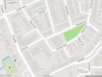 Ambulance met grote spoed naar de Kievitplantsoen in Rhoon