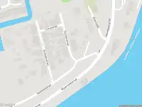 Ambulance met grote spoed naar de Piet Heinstraat in Capelle aan den IJssel