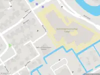 Ambulance met gepaste spoed naar de Bouwsteen in Hoorn