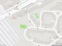 Ambulance met grote spoed naar de Gouwestraat in 's-Gravenhage