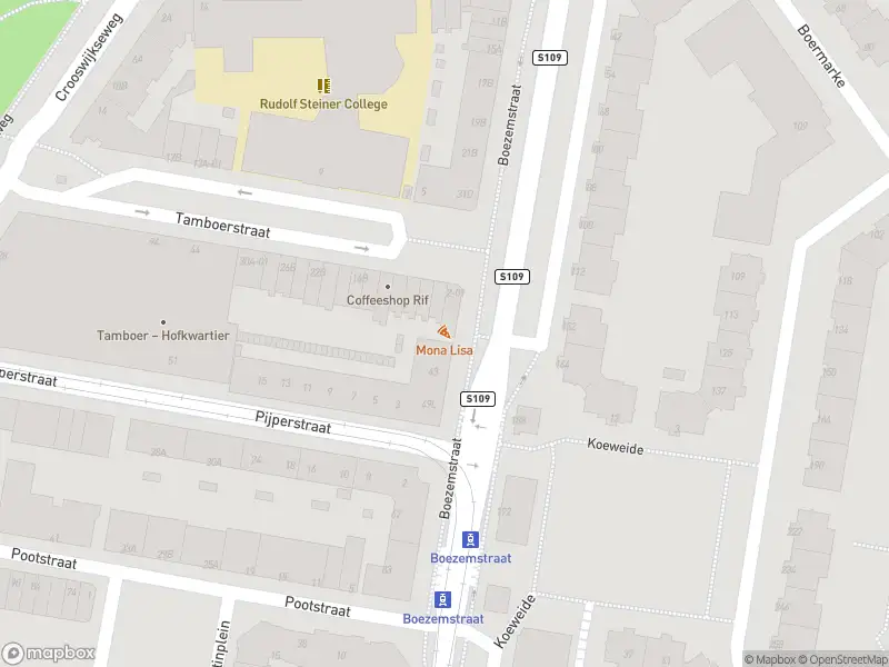 Ambulance met grote spoed naar de Boezemstraat in Rotterdam