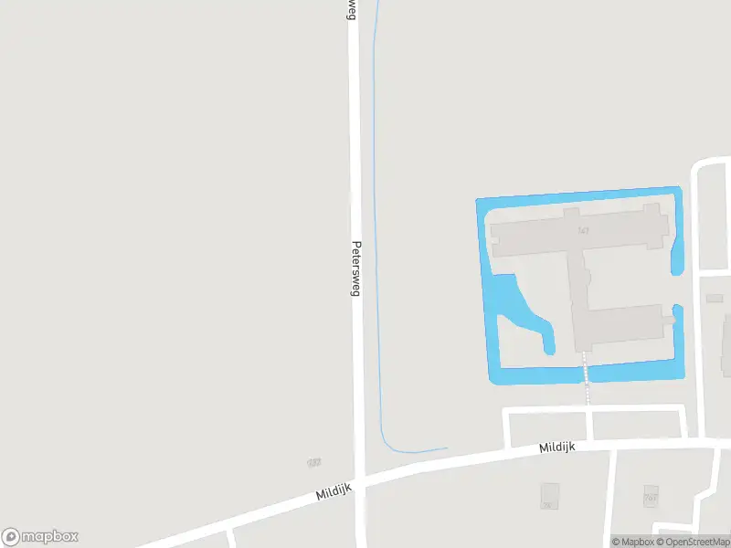 Ambulance en brandweer met grote spoed naar de Waaldijk in Vuren vanwege grote brand