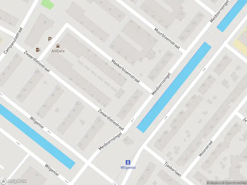 Ambulance met grote spoed naar de Maskerbloemstraat in Rotterdam