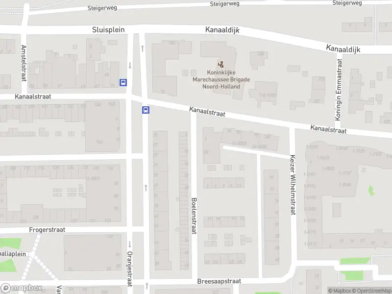 Ambulance met gepaste spoed naar de Boelenstraat in IJmuiden