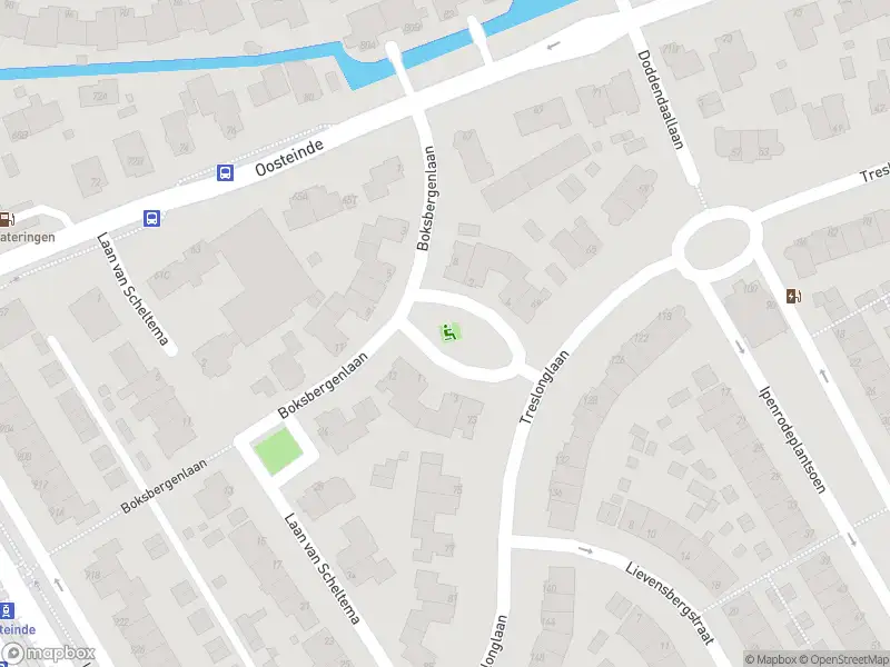 Ambulance met grote spoed naar de Diepenheimplantsoen in 's-Gravenhage