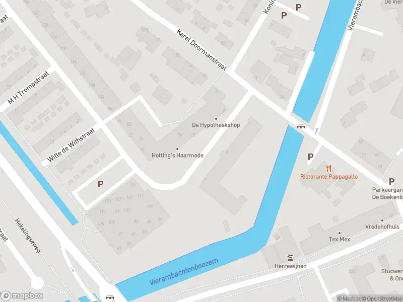 Ambulance met grote spoed naar de M.A. de Ruijterstraat in Spijkenisse