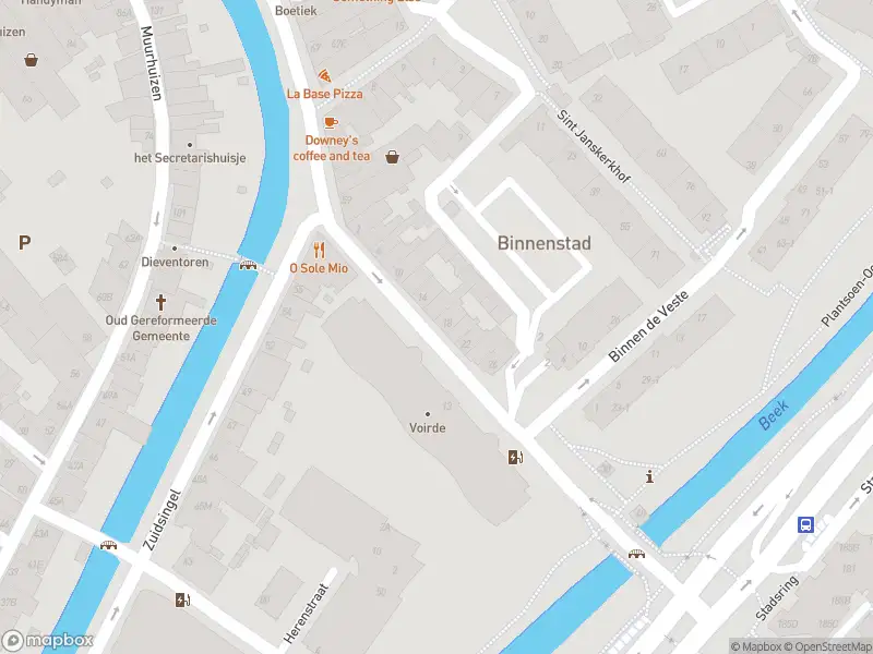 Brandweer met gepaste spoed naar de Sint Andriesstraat in Amersfoort vanwege een liftopsluiting