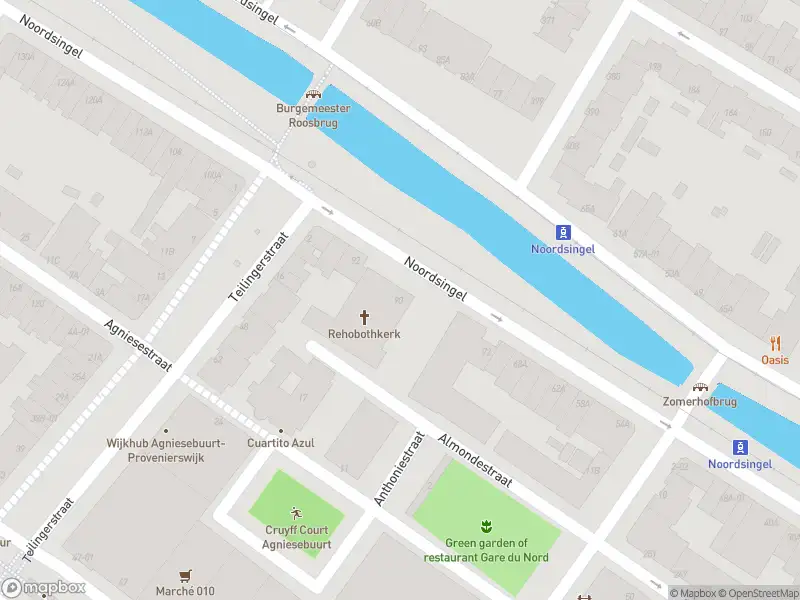 Ambulance met gepaste spoed naar de Noordsingel in Rotterdam