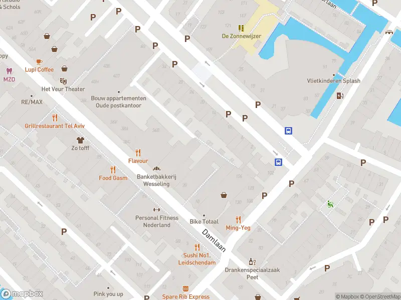 Ambulance met grote spoed naar de Damlaan in Leidschendam