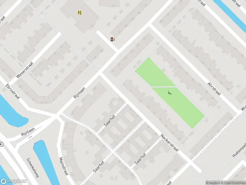 Ambulance met gepaste spoed naar de Neckarstraat in Spijkenisse