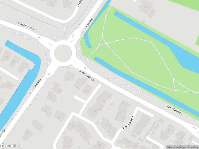 Ambulance met gepaste spoed naar de Reeweg in Hendrik-Ido-Ambacht