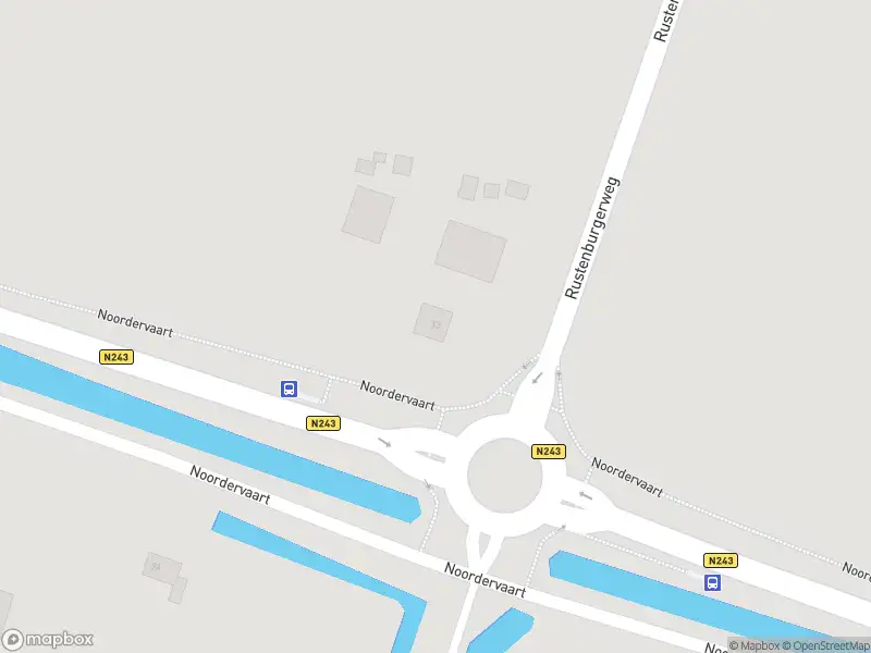 Ambulance met grote spoed naar de Noordervaart in Schermerhorn