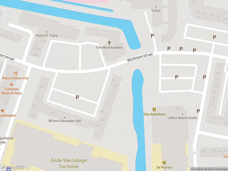 Ambulance met grote spoed naar de Wijnkoperstraat in Gorinchem