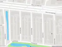 Ambulance met gepaste spoed naar de Willem de Zwijgerlaan in Leiden