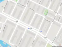 Ambulance met grote spoed naar de Hoornsestraat in Amsterdam