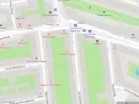 Ambulance met grote spoed naar de Rijtuigenhof in Amsterdam