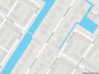 Ambulance met grote spoed naar de A.J. Koejemansstraat in Amsterdam