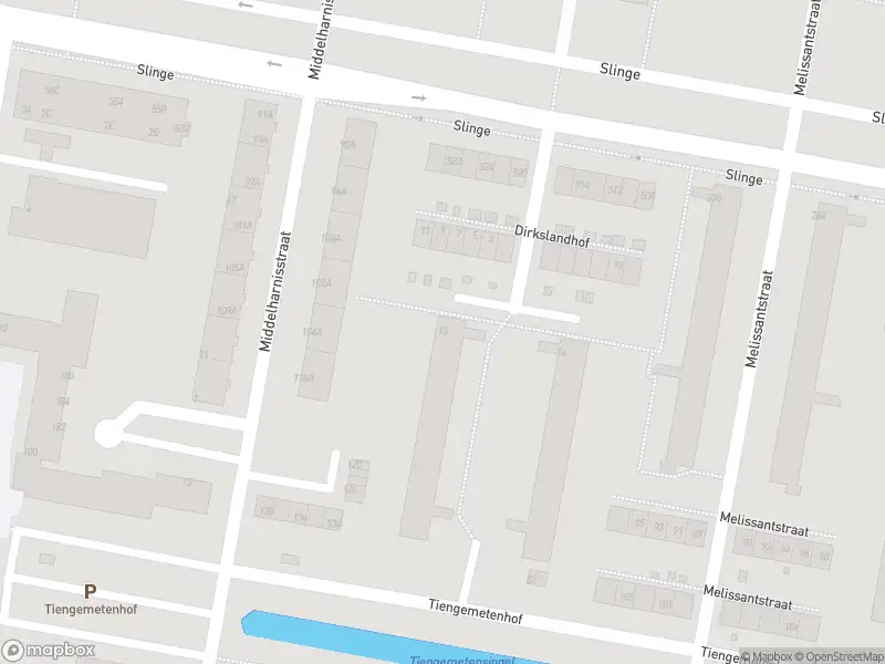 Ambulance met grote spoed naar de Dirkslandhof in Rotterdam