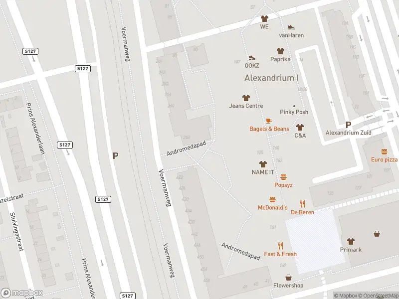 Ambulance met grote spoed naar de Voermanweg in Rotterdam