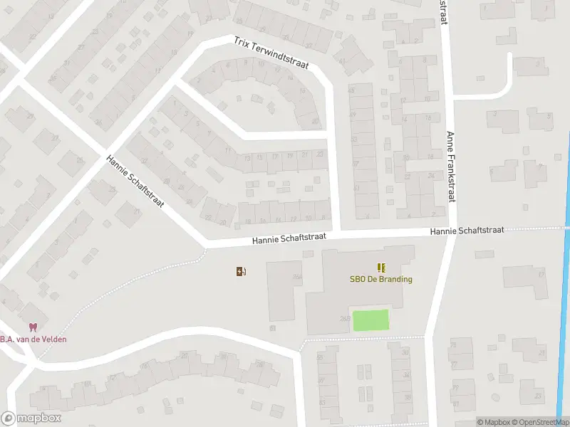 Ambulance met gepaste spoed naar de Hannie Schaftstraat in Spijkenisse