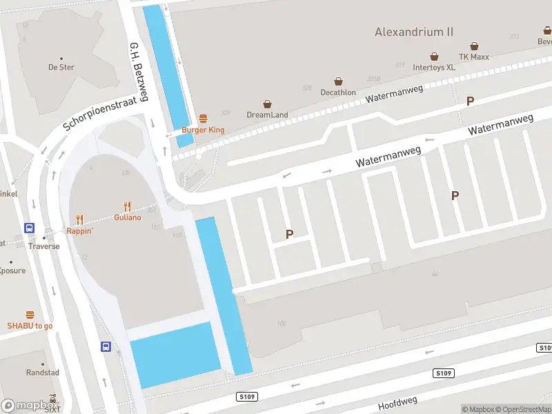 Ambulance met grote spoed naar de Schorpioenstraat in Rotterdam