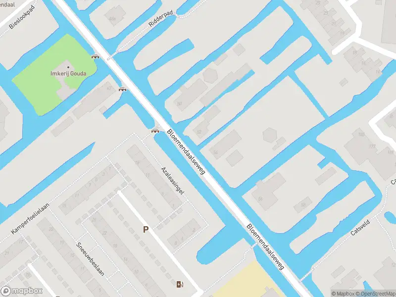 Ambulance met grote spoed naar de Sneeuwbeslaan in Gouda