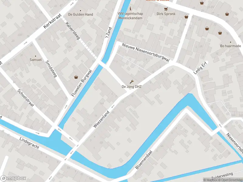 Ambulance naar de Beestenmarkt in Monnickendam